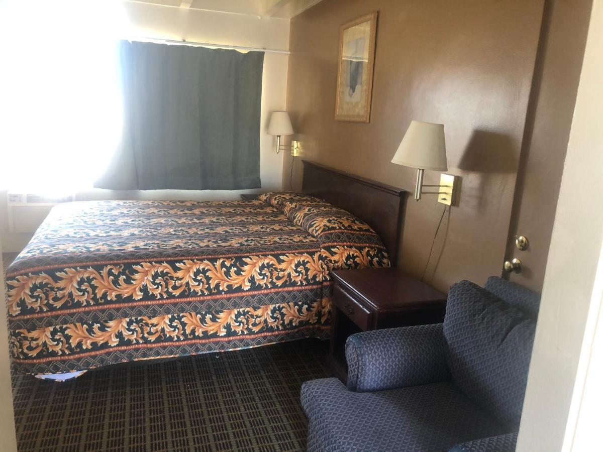 Palm Shadow Inn Motel Indio Εξωτερικό φωτογραφία